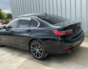 BMW 330 2019 2.0 - 4