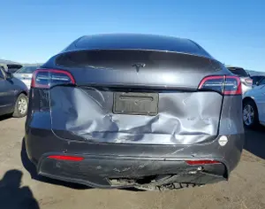 TESLA Model Y 2020-2025 - 1