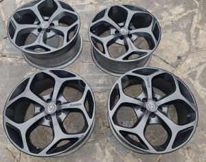 R18 SUBARU XV Crosstrek 2008-2022 - 1
