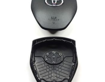 TOYOTA Corolla 2013-2018 - 1