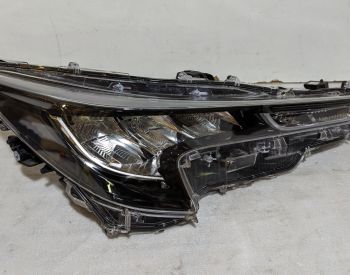 TOYOTA Corolla 2018-2020 - 8