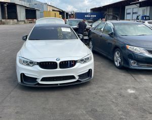 BMW M4 2016 3.0