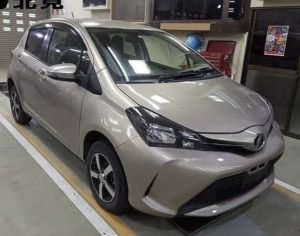 TOYOTA Vitz 2006 1.3 - 3