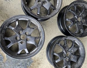 R17
