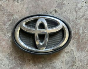 TOYOTA Hilux 2015-2020 - 1