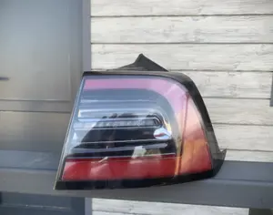 TESLA Model 3 2017-2022