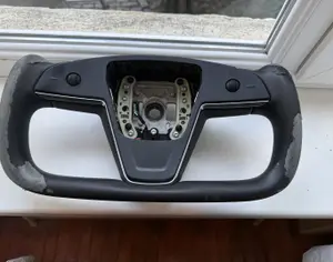 TESLA Model S 2021-2025