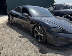 PORSCHE Taycan 4S 2022 8.0