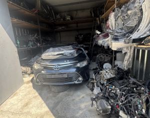 TOYOTA Camry 2016 2.5 - 2