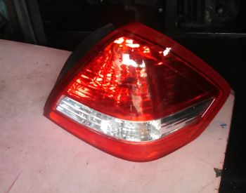 NISSAN Tiida 2002-2007 - 3