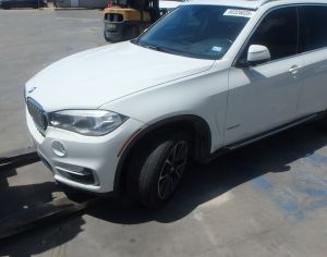 BMW X5 2016 3.0 - 7