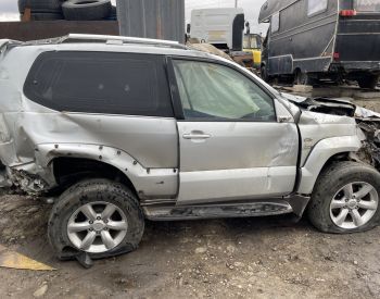 TOYOTA Land Cruiser Prado 2014 4.0 - 5