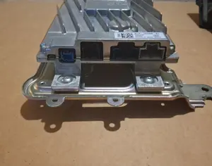 LINCOLN Navigator  Revel premium audio amplifier. - 2