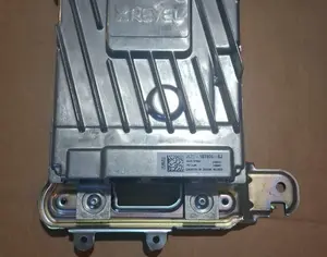 LINCOLN Navigator  Revel premium audio amplifier. - 3