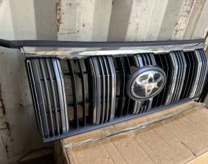 TOYOTA Land Cruiser Prado 2018-2023 - 3