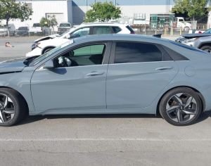 HYUNDAI Elantra 2021 1.6 - 2