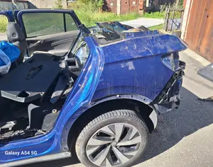 VOLKSWAGEN ID.4 2021-2025 - 8