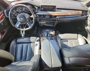 BMW X5 2015 4.4 - 8