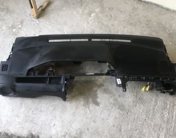 TOYOTA Prius C 2012-2017 - 3