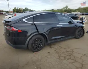 TESLA Model X 2016 0.1 - 3