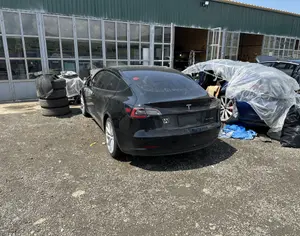 TESLA Model 3 2020 0.1