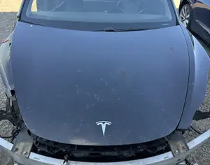 TESLA Model 3 2018-2022