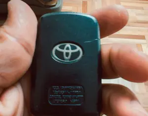 TOYOTA RAV 4 ორიგინალი გასაღები - 2