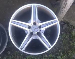 R18 MERCEDES-BENZ E 550 1968-2024