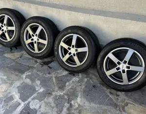 R15 MERCEDES-BENZ E 200 1985-2026 - 2