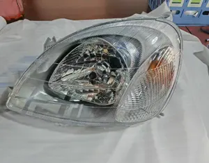 TOYOTA Vitz 1999-2001