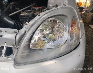 TOYOTA Vitz 1999-2001 - 2
