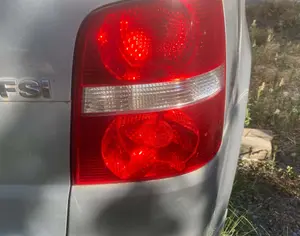 VOLKSWAGEN Touran 2004 - 2