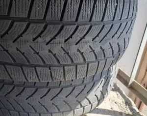 R18 235/60 ყველა სეზონი - 1