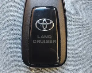 TOYOTA Land Cruiser Prado - 2