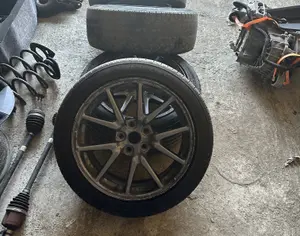 R18 TESLA Model 3 2017-2020
