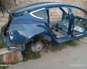 TESLA Model 3 2017-2024