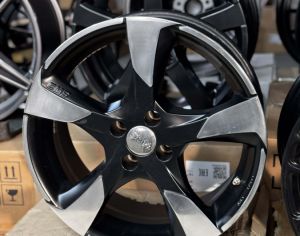 R17 TOYOTA Yaris 2013-2026 - 2