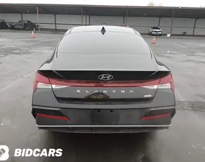 HYUNDAI Elantra 2021-2026
