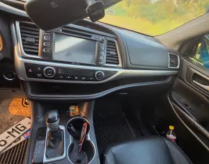 TOYOTA Highlander 2015 3.5 - 3