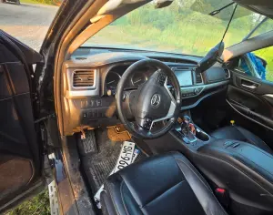TOYOTA Highlander 2015 3.5 - 7