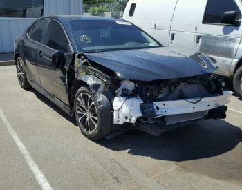 TOYOTA Camry 2018 2.5 - 3