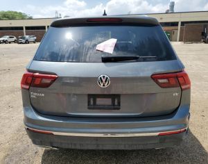 VOLKSWAGEN Tiguan 2018 2.0 - 5