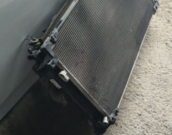 TOYOTA Prius 2016-2022 - 1