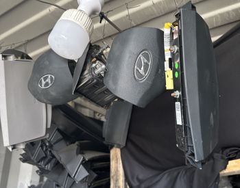 HYUNDAI Elantra 2016-2020 - 2