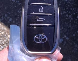 TOYOTA Land Cruiser - 1