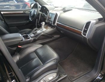 PORSCHE Cayenne 2013 4.8 - 6