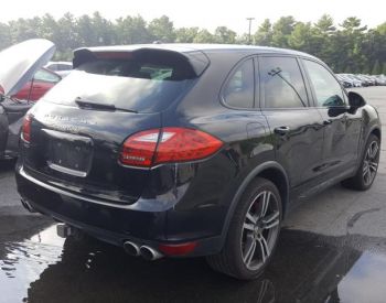 PORSCHE Cayenne 2013 4.8 - 7