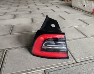 TESLA Model 3 2020-2023 - 3