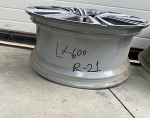 R21 LEXUS LX 570 2016-2025 - 5