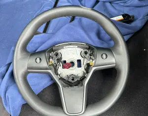 TESLA Model Y 2020-2026